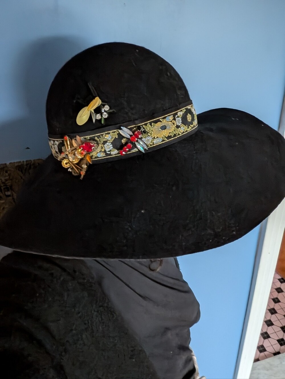 Wool Hat - Picture 7 of 8